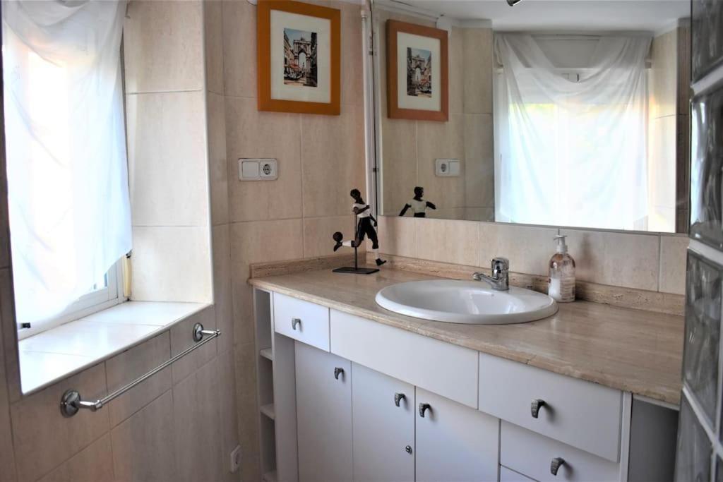 Casa Con Terrazas Apartment ซาราโกซา ภายนอก รูปภาพ